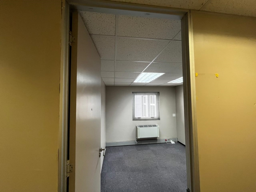To Let commercial Property for Rent in Rosendal Western Cape